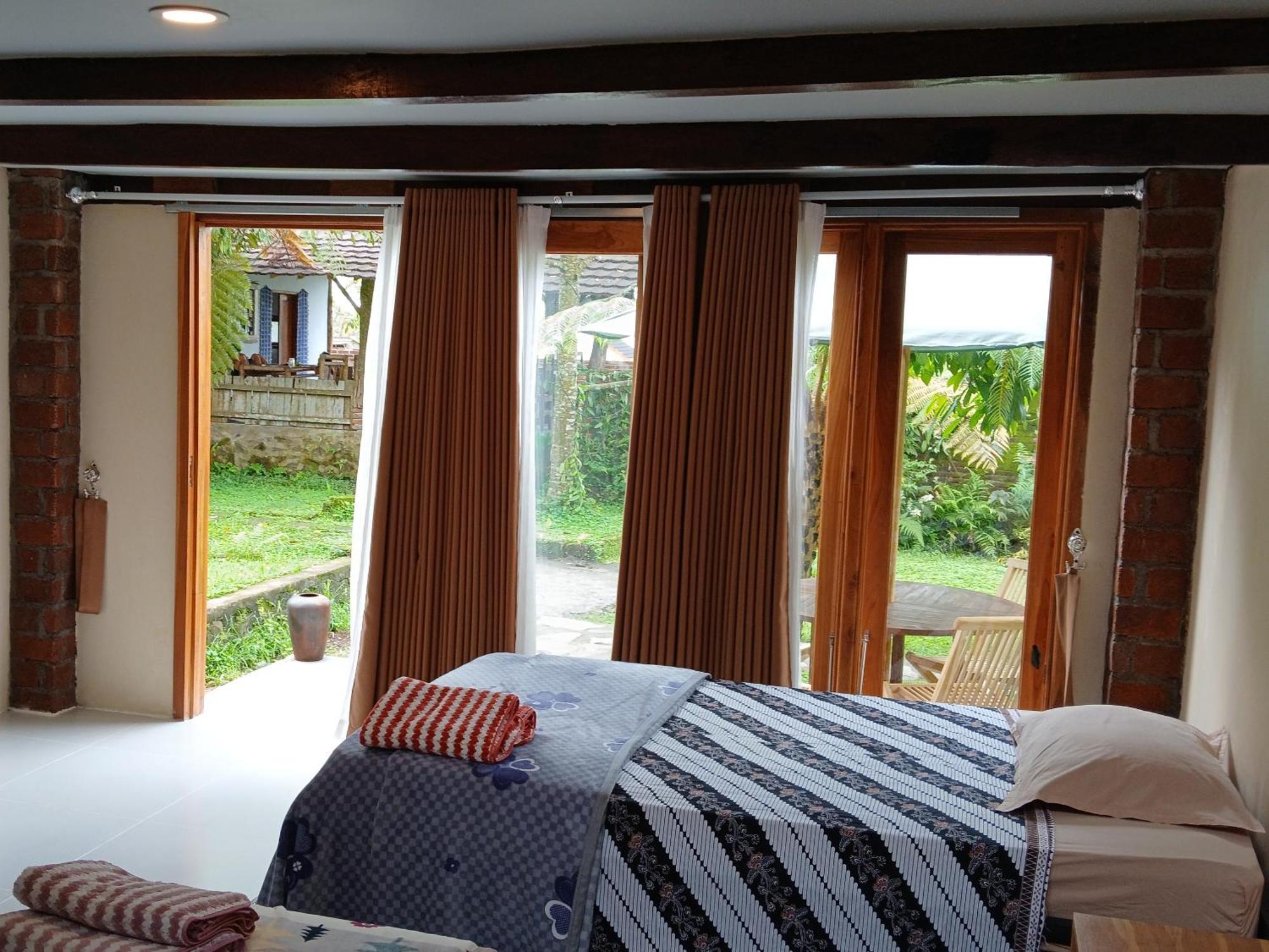 Green Haven Homestay เตเตบาตู ภายนอก รูปภาพ
